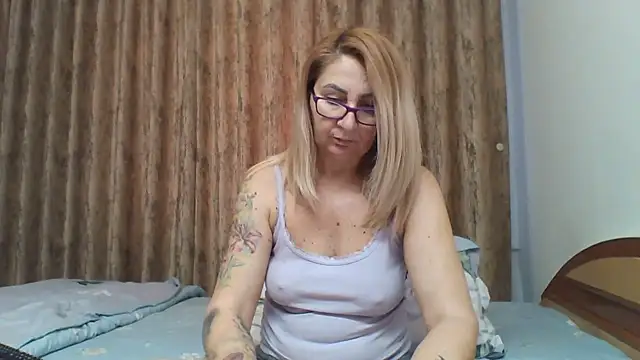 PussyEvely online show from February 11, 2025, 3:08 pm