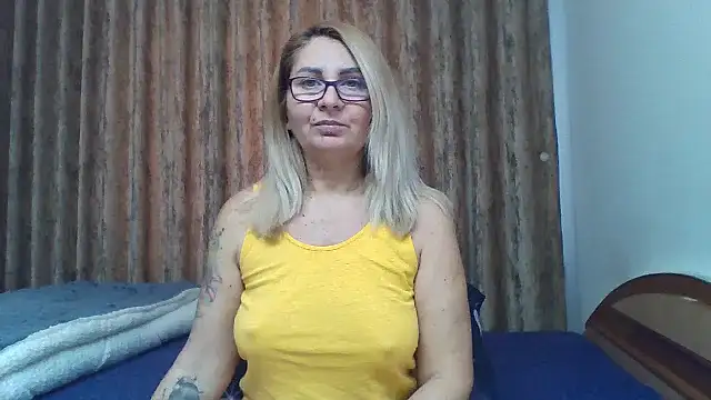 PussyEvely online show from December 15, 2025, 8:18 am