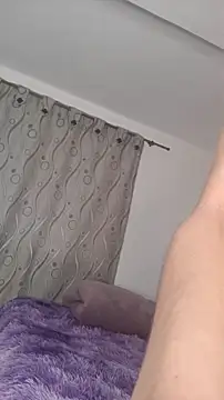 Miia Petitte online show from April 11, 2026, 6:56 pm