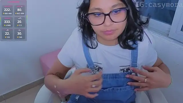 Snapshot of Cuteprincess21 chatting on December 17, 2025, 12:38 am Cuteprincess21 online show from December 17, 2025, 12:38 am