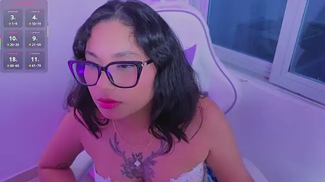 Snapshot of Cuteprincess21 chatting on December 18, 2025, 2:06 am Cuteprincess21 online show from December 18, 2025, 2:06 am