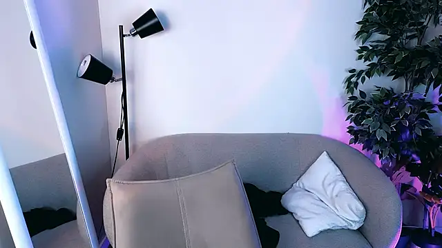 Noah ElmerX online show from February 24, 2026, 11:58 pm