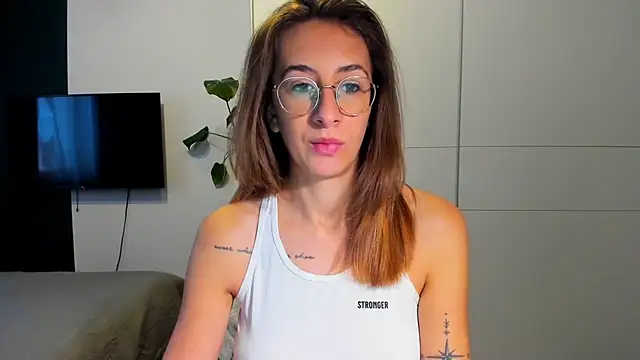 DesireMore90 online show from November 15, 2025, 9:39 am