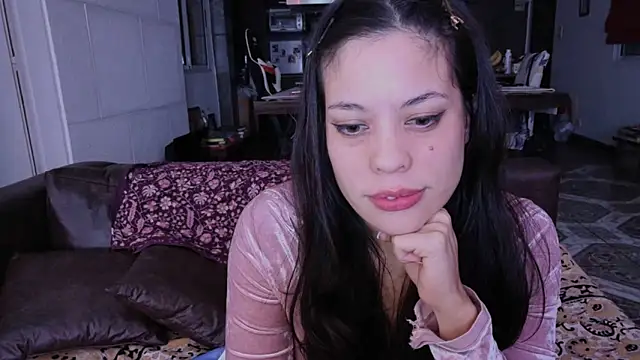 Snapshot of ginakatana chatting on July 1, 2026, 3:19 am ginakatana online show from July 1, 2026, 3:19 am