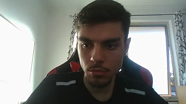 Snapshot of Omarnede chatting on March 19, 2025, 9:28 am Omarnede online show from March 19, 2025, 9:28 am