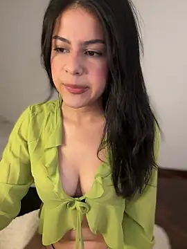 CuteKira7 online show from March 27, 2026, 3:23 am