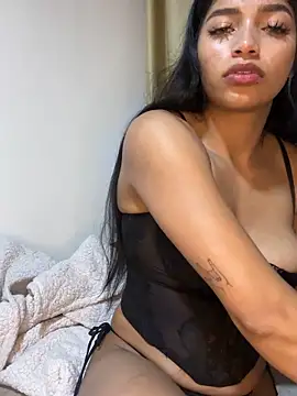 Snapshot of AgathaGeorgiou chatting on February 27, 2026, 11:49 pm AgathaGeorgiou online show from February 27, 2026, 11:49 pm