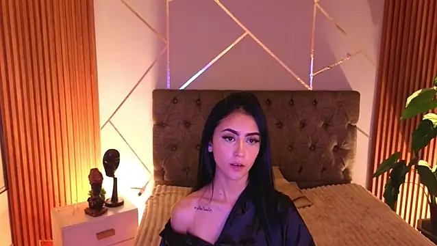 Snapshot of Coralinnee_ chatting on July 23, 2026, 3:15 am Coralinnee online show from July 23, 2026, 3:15 am
