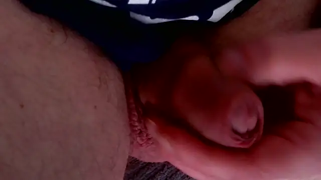 InvitingBend9 online show from October 25, 2025, 12:56 pm