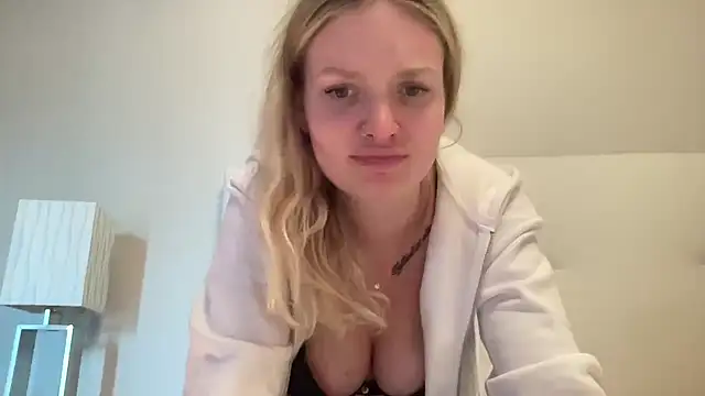 Snapshot of mariemelissah chatting on December 21, 2024, 2:58 pm mariemelissah online show from December 21, 2024, 2:58 pm