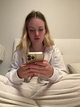 Snapshot of mariemelissah chatting on March 7, 2025, 5:17 pm mariemelissah online show from March 7, 2025, 5:17 pm