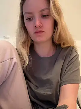 Snapshot of mariemelissah chatting on March 15, 2025, 12:24 pm mariemelissah online show from March 15, 2025, 12:24 pm