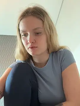 Snapshot of mariemelissah chatting on March 18, 2025, 1:09 pm mariemelissah online show from March 18, 2025, 1:09 pm