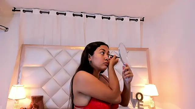 brittany069 online show from October 9, 2025, 8:29 pm