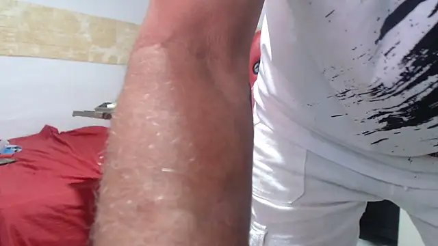 VALENTINO1983  online show from March 22, 2026, 4:16 am