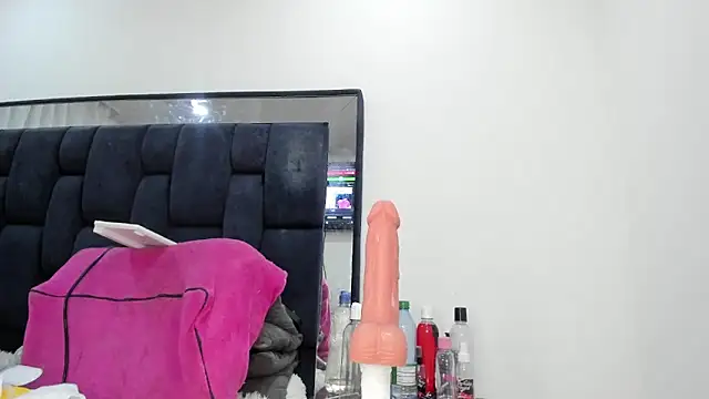 AntonelaNeri online show from February 16, 2026, 2:13 pm