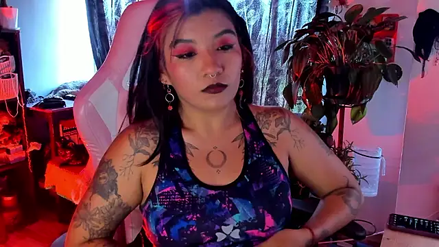 annie walker6 online show from March 25, 2026, 6:58 pm