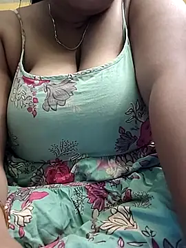 flamingoss online show from March 26, 2026, 7:41 pm