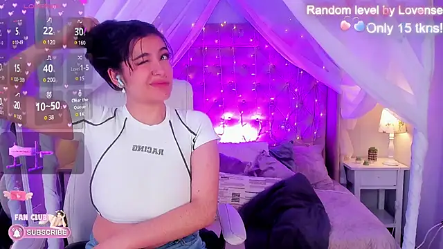 Ellie Jhonson   online show from March 18, 2025, 2:59 pm