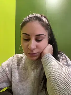 JenniferEdith online show from December 19, 2024, 8:34 am