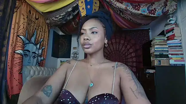 ElizaGrey  online show from May 30, 2026, 11:57 pm