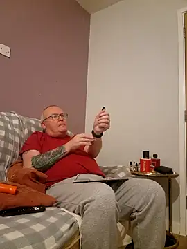 FriendlyDave online show from January 28, 2025, 10:01 pm