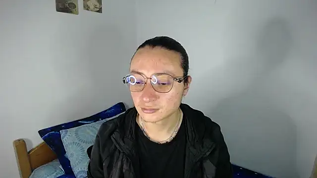 monkeywillwhite online show from May 1, 2026, 4:06 am