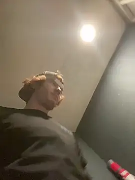 hottestcouplevaa online show from January 14, 2025, 5:45 pm