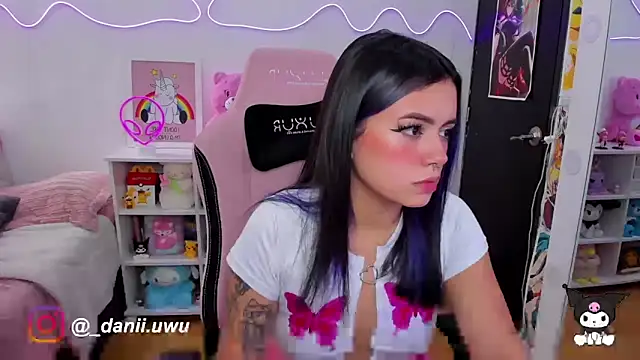 CuteDani  online show from March 5, 2025, 6:01 pm