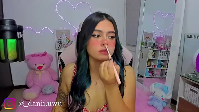 CuteDani  online show from March 27, 2026, 2:28 am