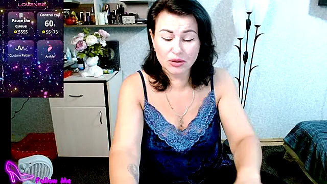 Snapshot of BeatriksS chatting on October 1, 2025, 6:03 pm BeatriksS online show from October 1, 2025, 6:03 pm