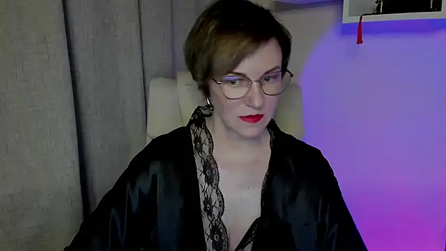 feliziaDesire online show from June 2, 2026, 6:37 am