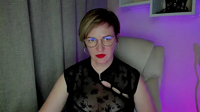 feliziaDesire online show from July 14, 2026, 12:55 pm