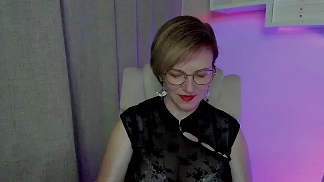 feliziaDesire online show from August 2, 2026, 12:58 pm
