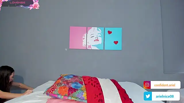 Snapshot of ariel35 chatting on February 7, 2025, 7:06 pm ariel35 online show from February 7, 2025, 7:06 pm