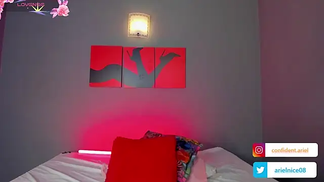 Snapshot of ariel35 chatting on March 7, 2025, 1:20 am ariel35 online show from March 7, 2025, 1:20 am