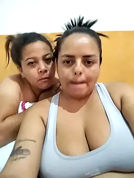 Snapshot of Rossestoner chatting on February 23, 2025, 9:48 pm Rossestoner online show from February 23, 2025, 9:48 pm