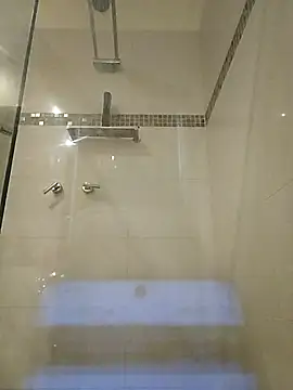 stiffandlubedxh online show from April 10, 2026, 10:25 pm