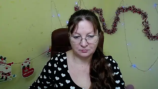 Snapshot of VanessaHotts chatting on January 13, 2025, 6:16 am VanessaHotts online show from January 13, 2025, 6:16 am