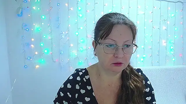 Snapshot of VanessaHotts chatting on January 14, 2025, 6:02 am VanessaHotts online show from January 14, 2025, 6:02 am