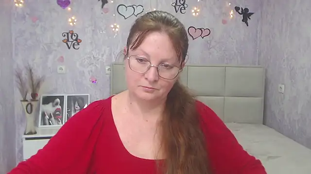 Snapshot of VanessaHotts chatting on March 7, 2025, 4:00 pm VanessaHotts online show from March 7, 2025, 4:00 pm