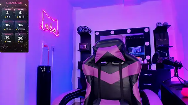 miss kitty online show from April 1, 2026, 12:22 am