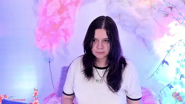 Snapshot of Mey_moon chatting on January 28, 2025, 8:47 pm Mey moon online show from January 28, 2025, 8:47 pm