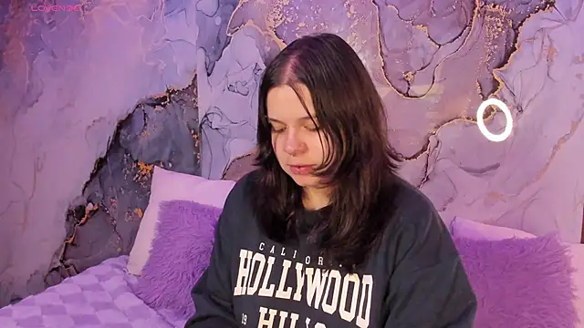 Mey moon online show from February 6, 2026, 3:33 am