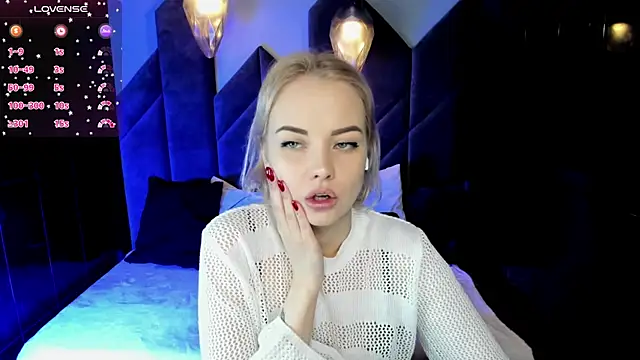 StephanieSweety online show from February 27, 2025, 7:15 pm