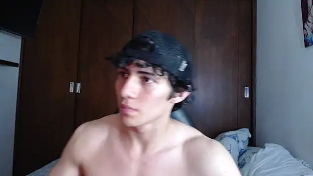 aresholland online show from February 14, 2025, 3:54 am