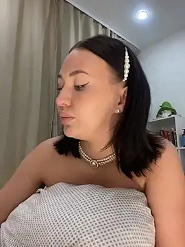 Snapshot of SelenaFoxy chatting on March 1, 2025, 12:50 am SelenaFoxy online show from March 1, 2025, 12:50 am