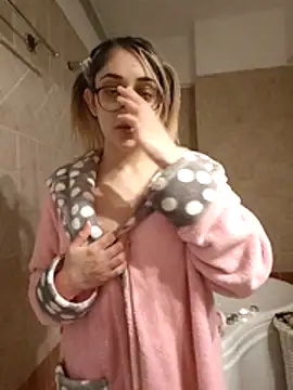 Snapshot of princiana chatting on March 22, 2026, 4:43 pm princiana online show from March 22, 2026, 4:43 pm