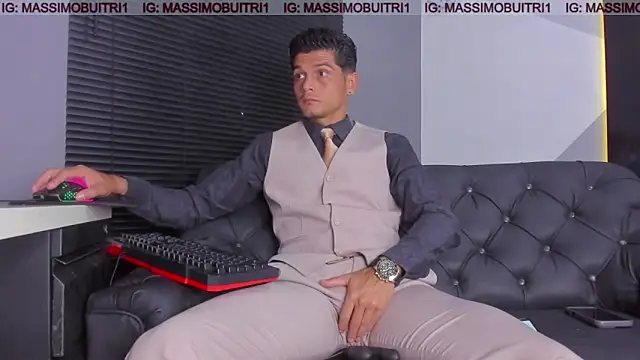 Snapshot of massimo_g chatting on June 18, 2026, 1:17 am massimo g online show from June 18, 2026, 1:17 am