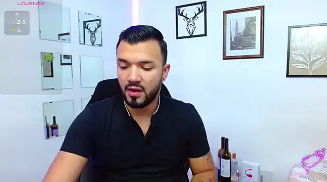 Snapshot of mathew_vidal1 chatting on March 7, 2025, 5:18 am mathew vidal1 online show from March 7, 2025, 5:18 am